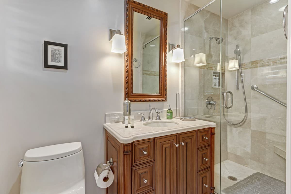 Ocean Mist Home - Image 17