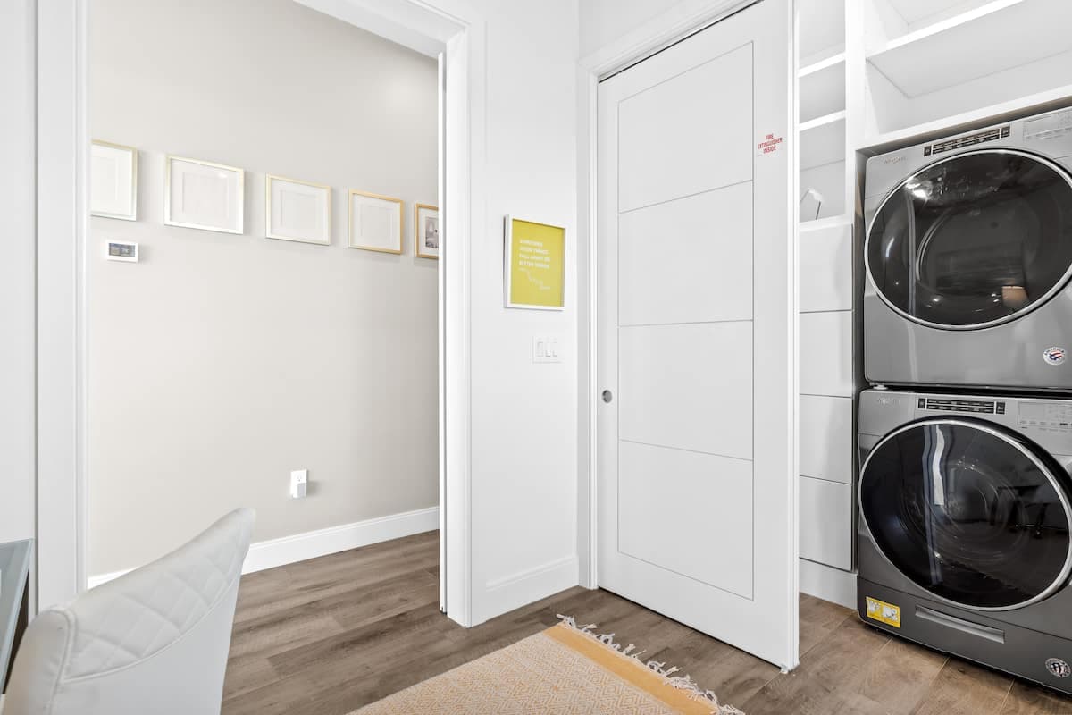 Crest One - Image 35