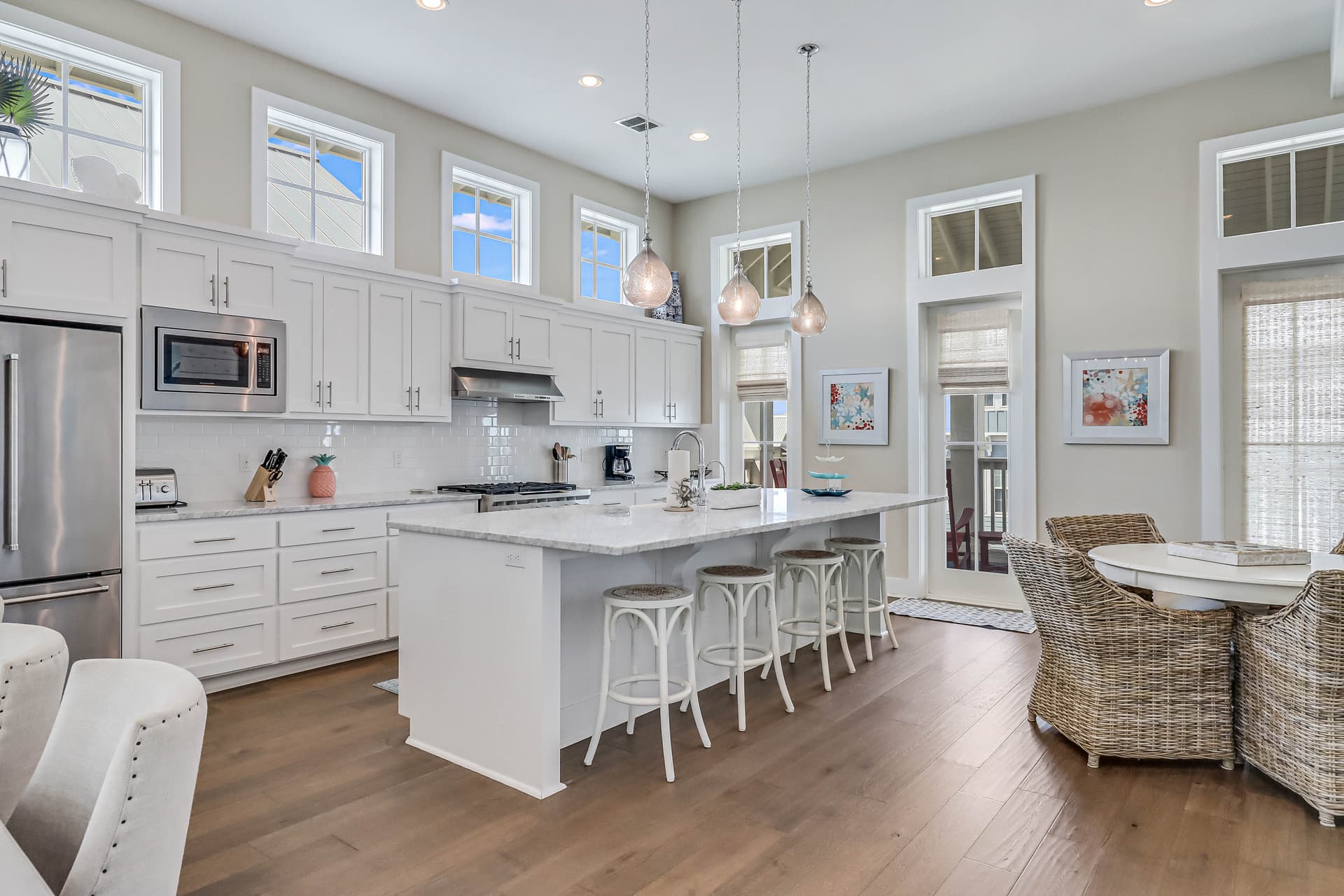 Wave and Sea House - Image 5