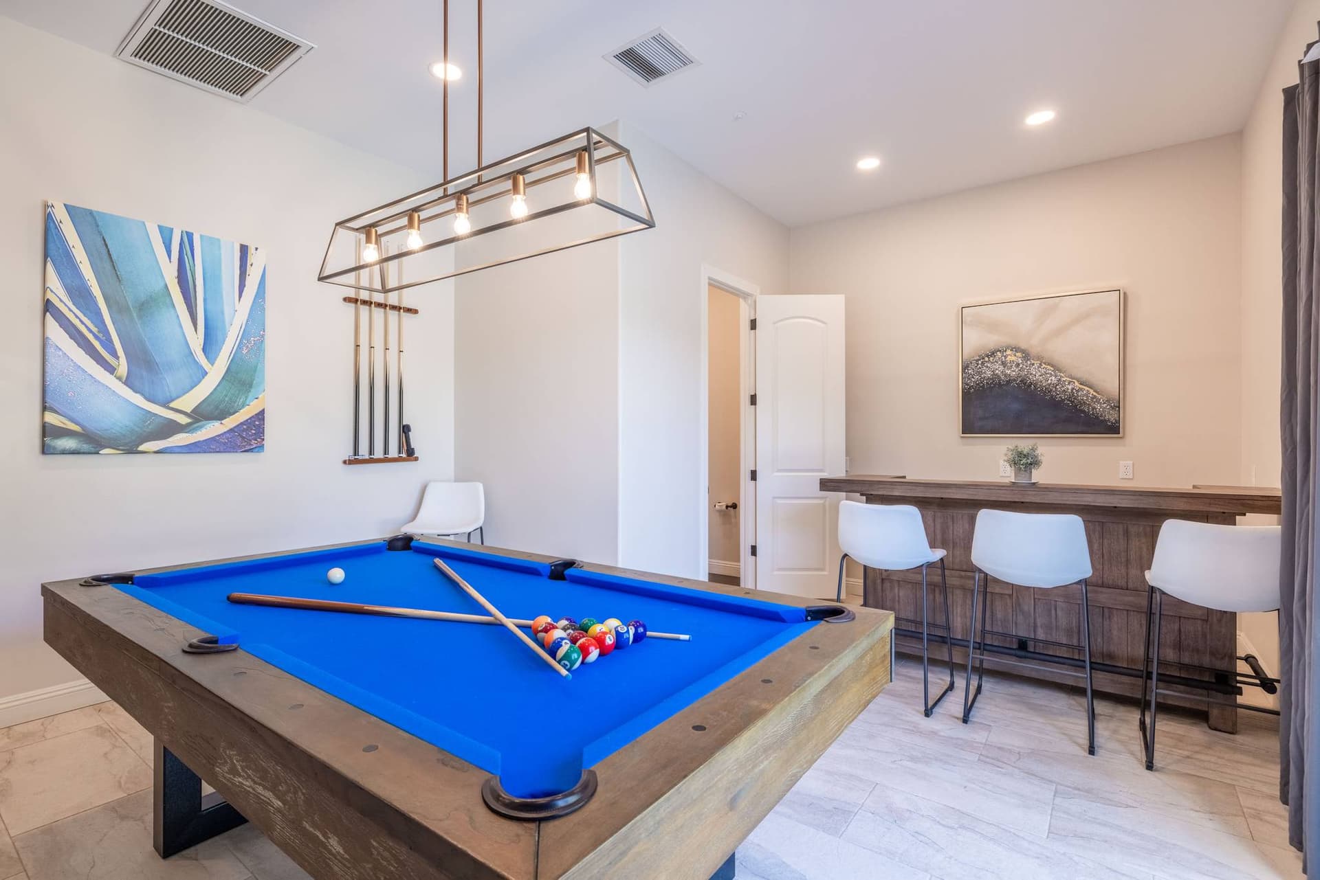 Residence on Cactus - Image 4