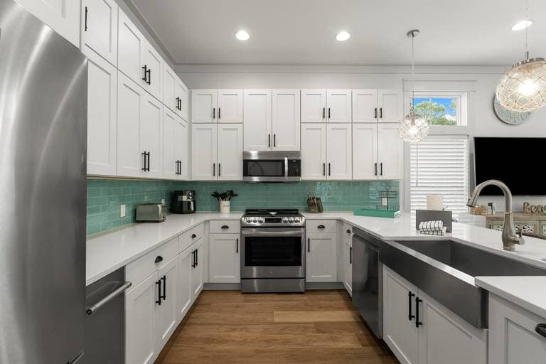 Mermaids Grotto - Image 7