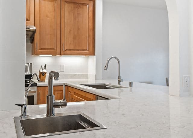 Shore O'Clock - Image 15