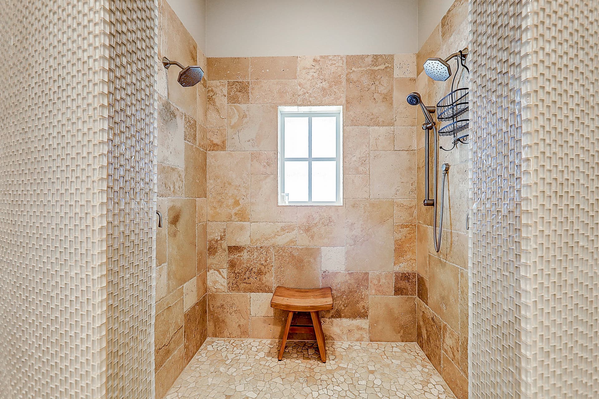 Sunrise Avenue House - Image 43