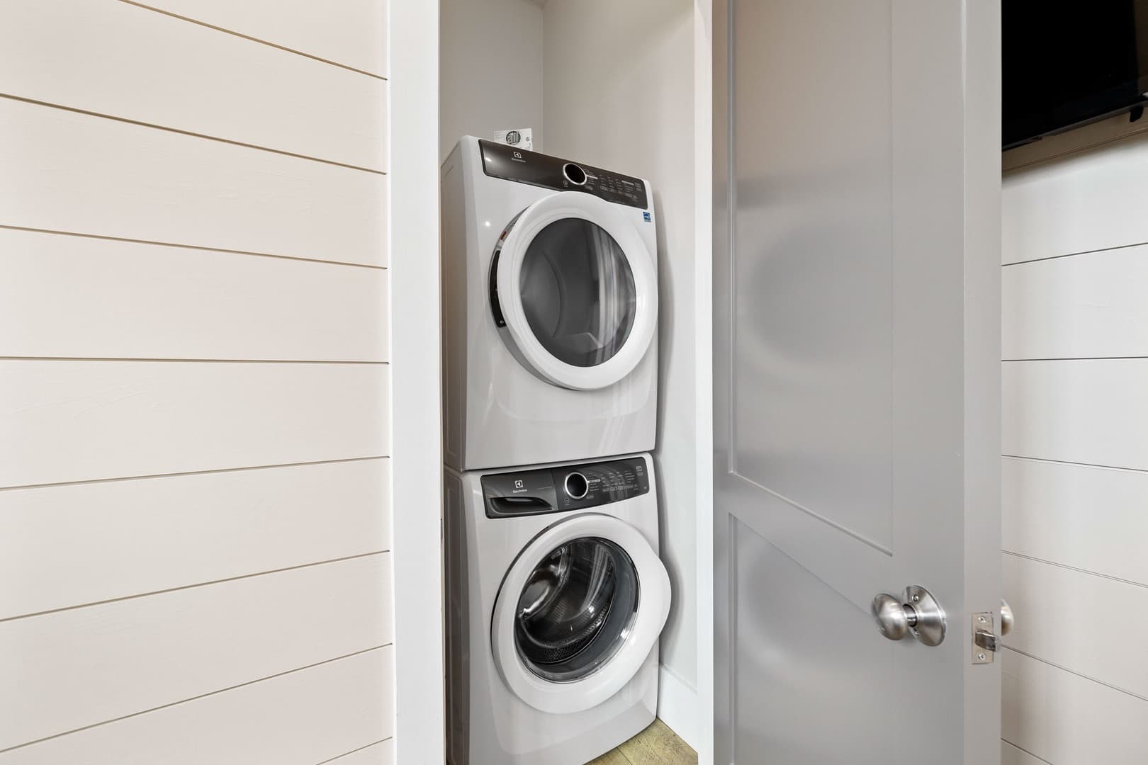 Traveler's Rest - Image 75