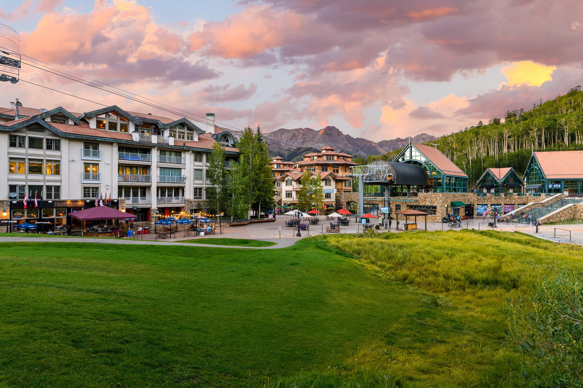 Mountain High at the Plaza - Image 3