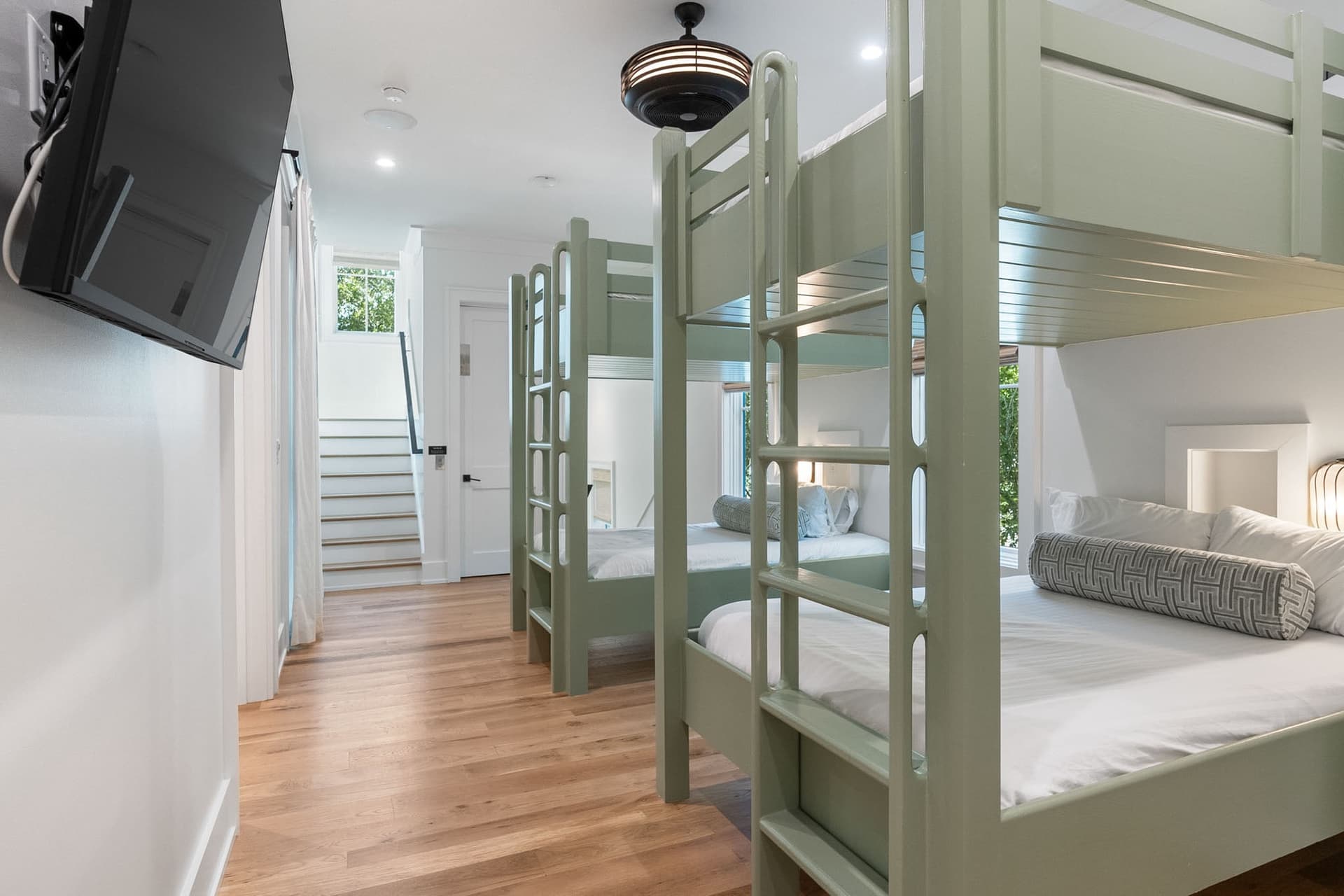 Shore To Have Fun - Image 32