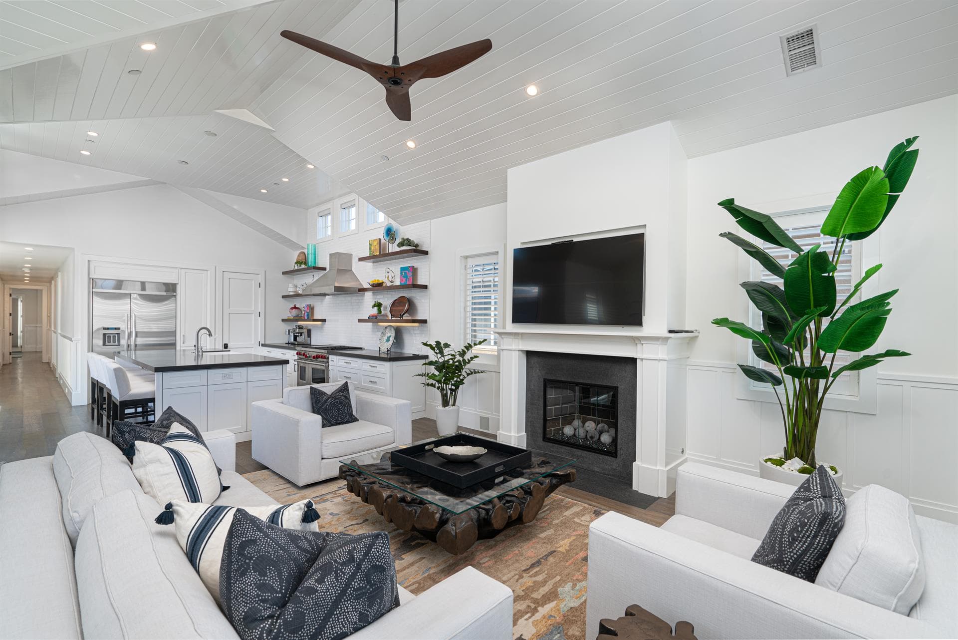 Peninsula Pearl - Image 26