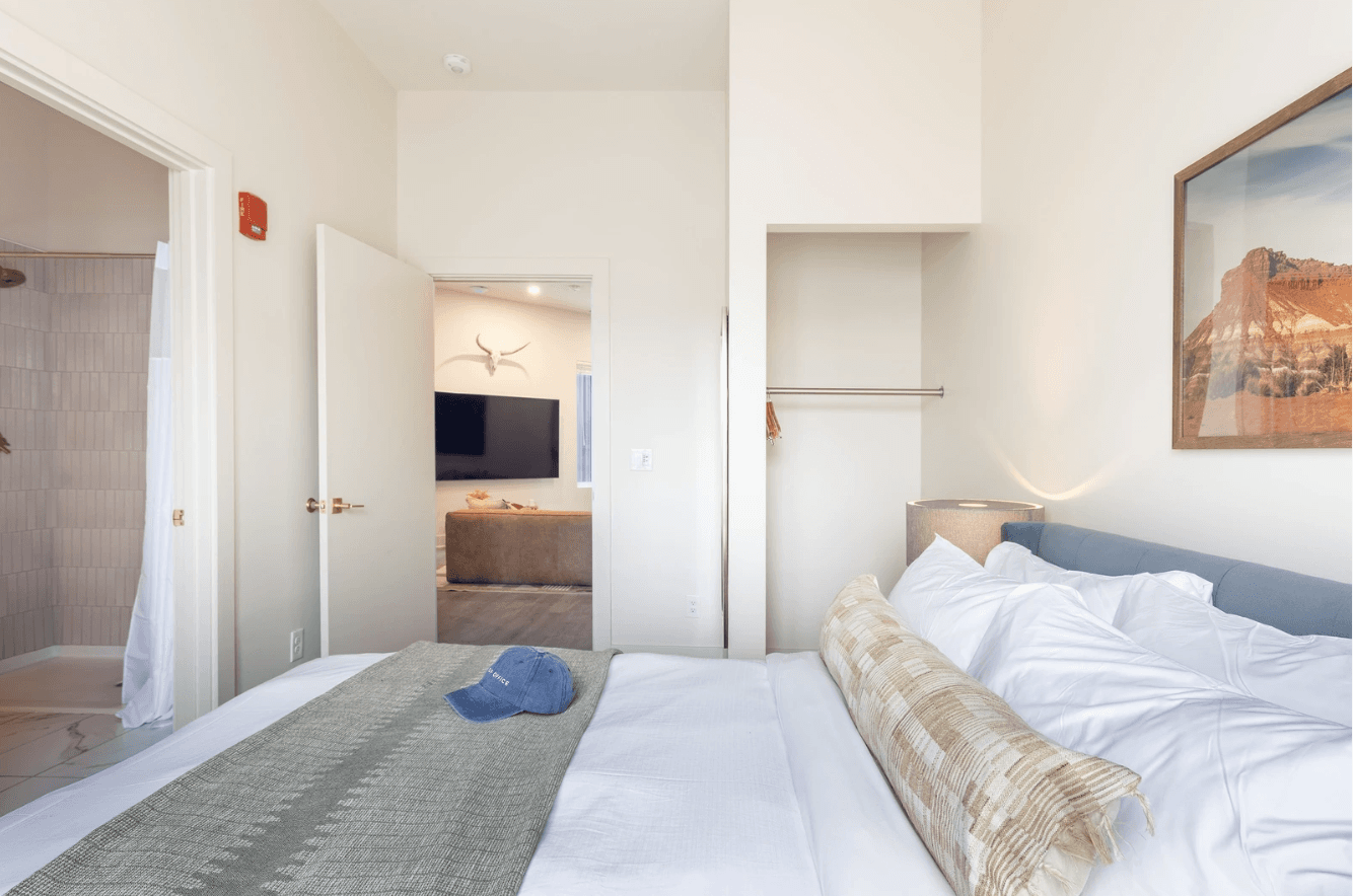 Outrider Hideaway - Image 20