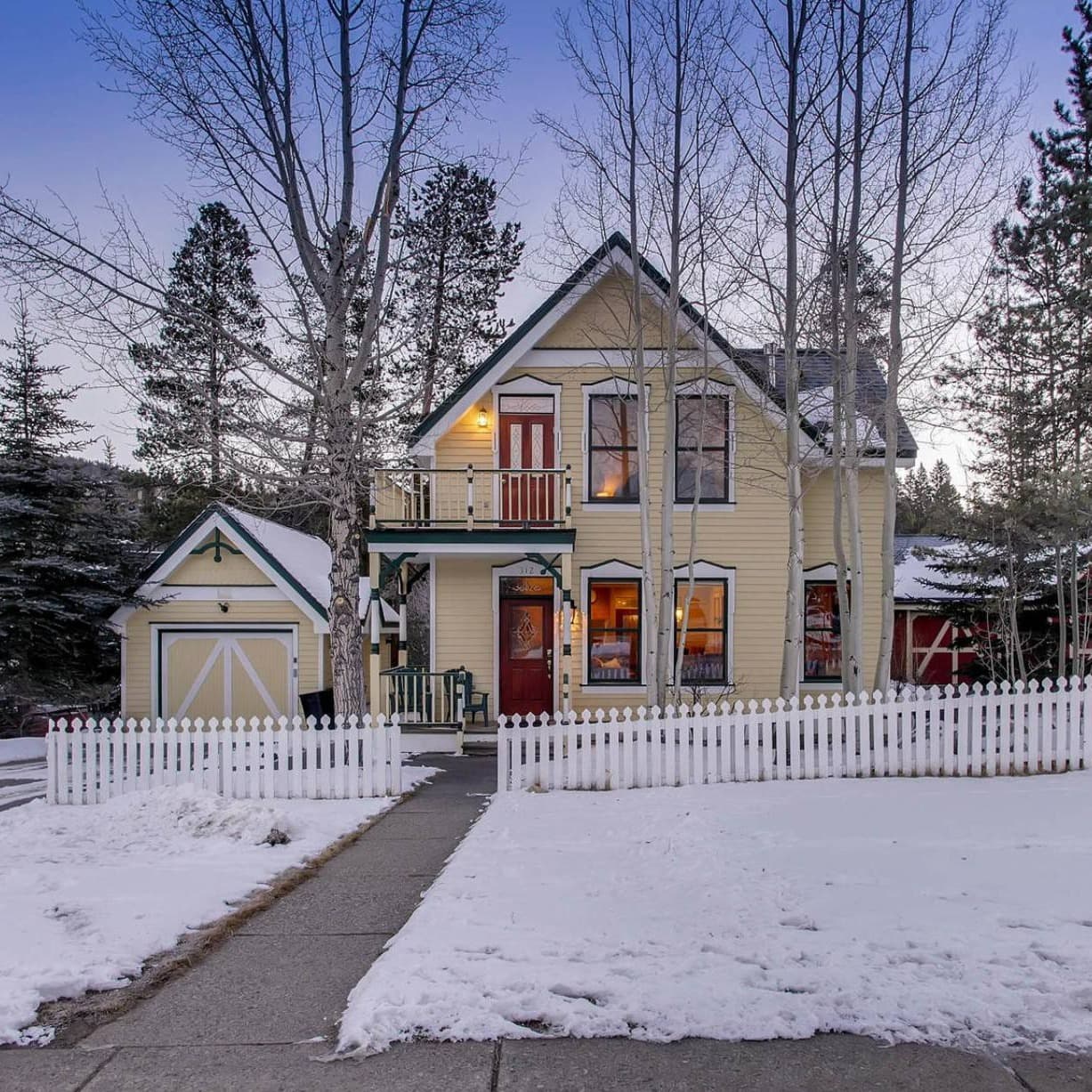 Apres on French Street - Image 1