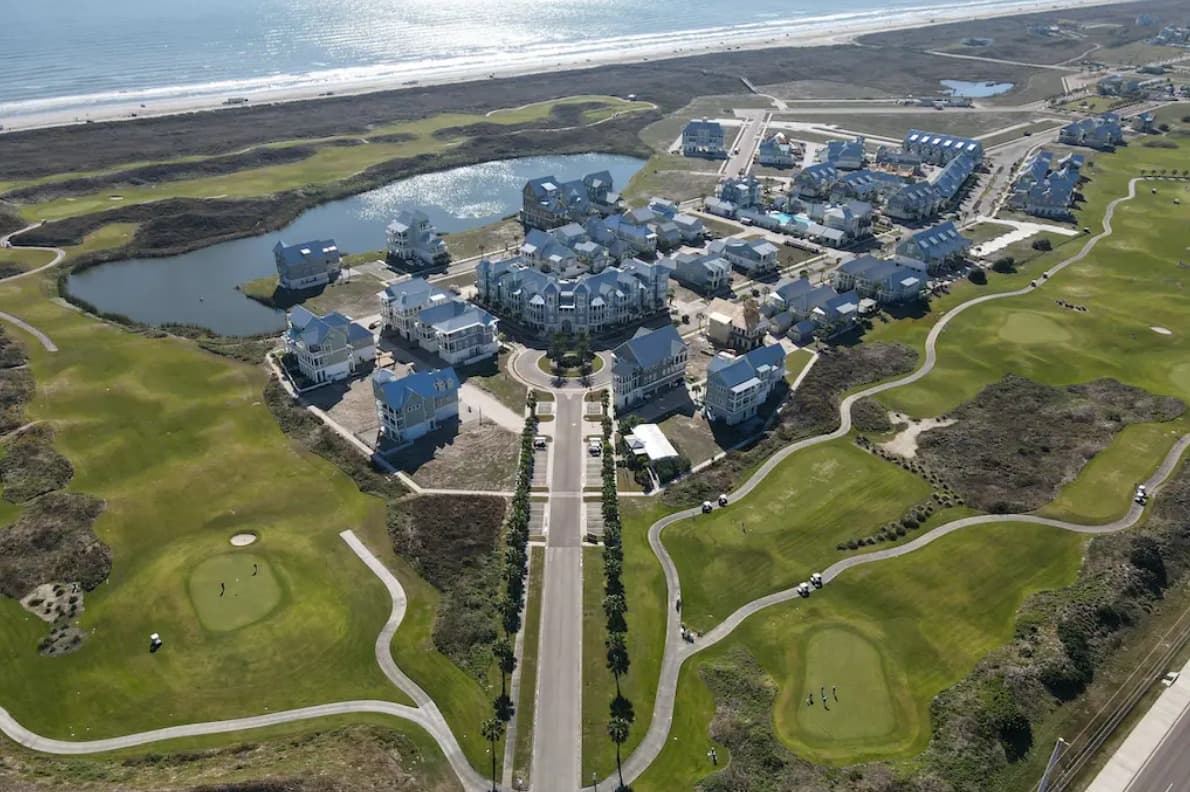 Fairway Sunsets - Image 54