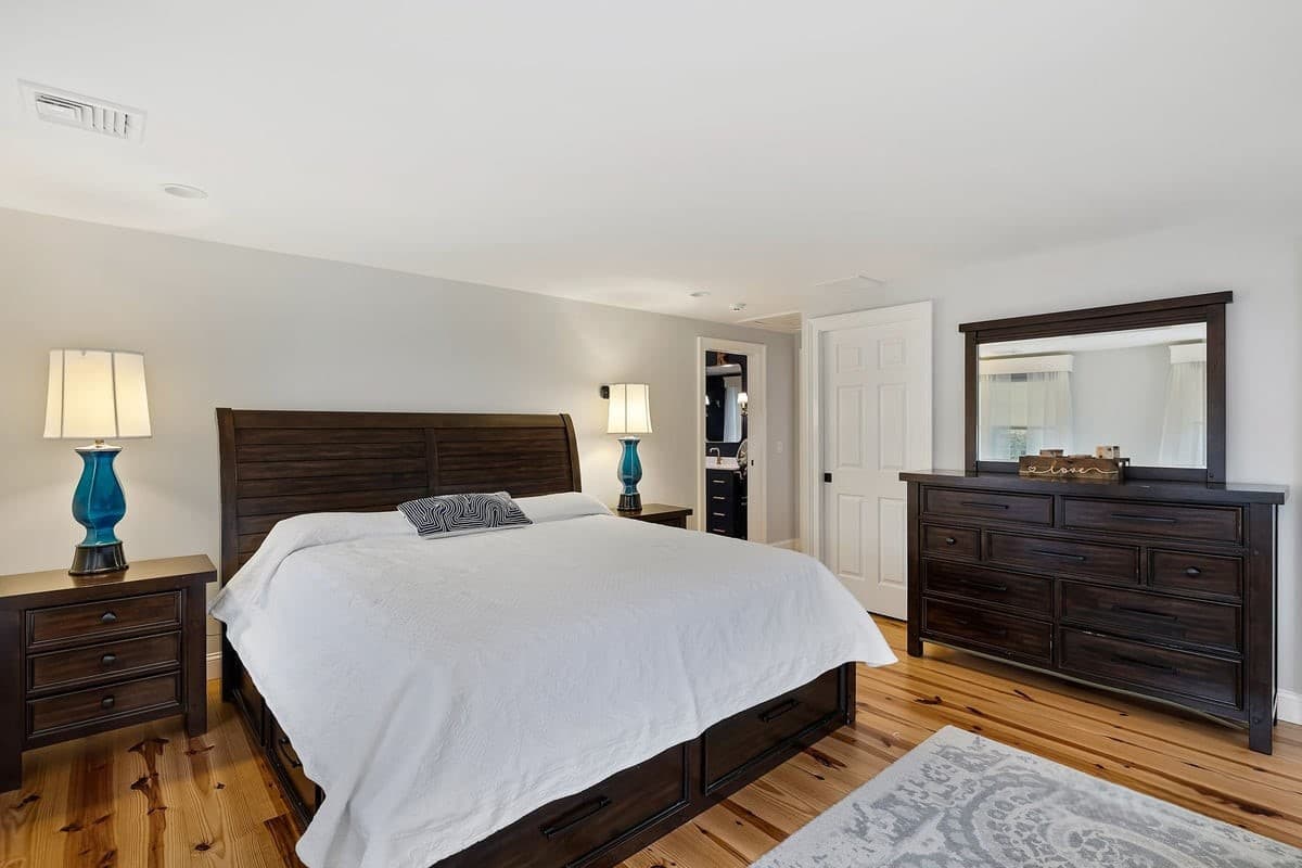 Brewster Barefoot Bliss - Image 31