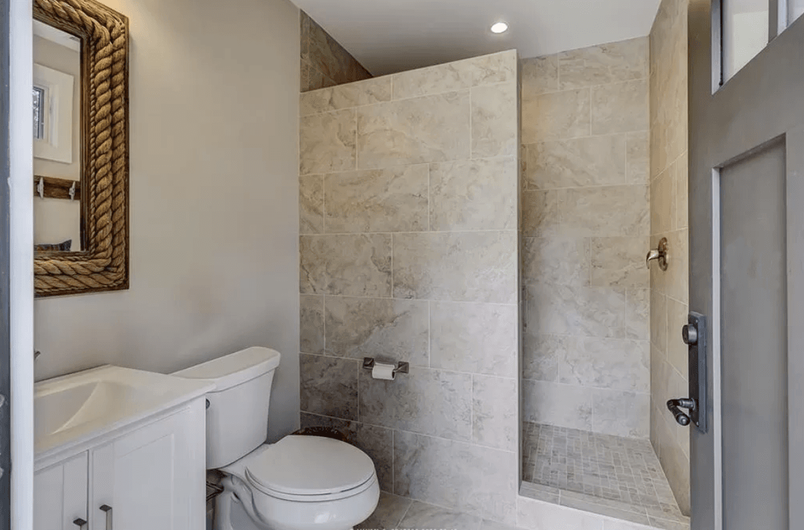 Port House - Image 27