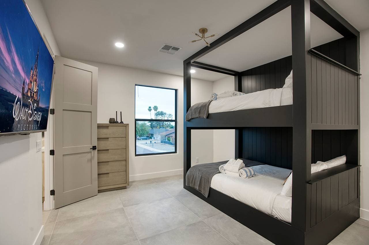 Old Town Osborn - Image 14