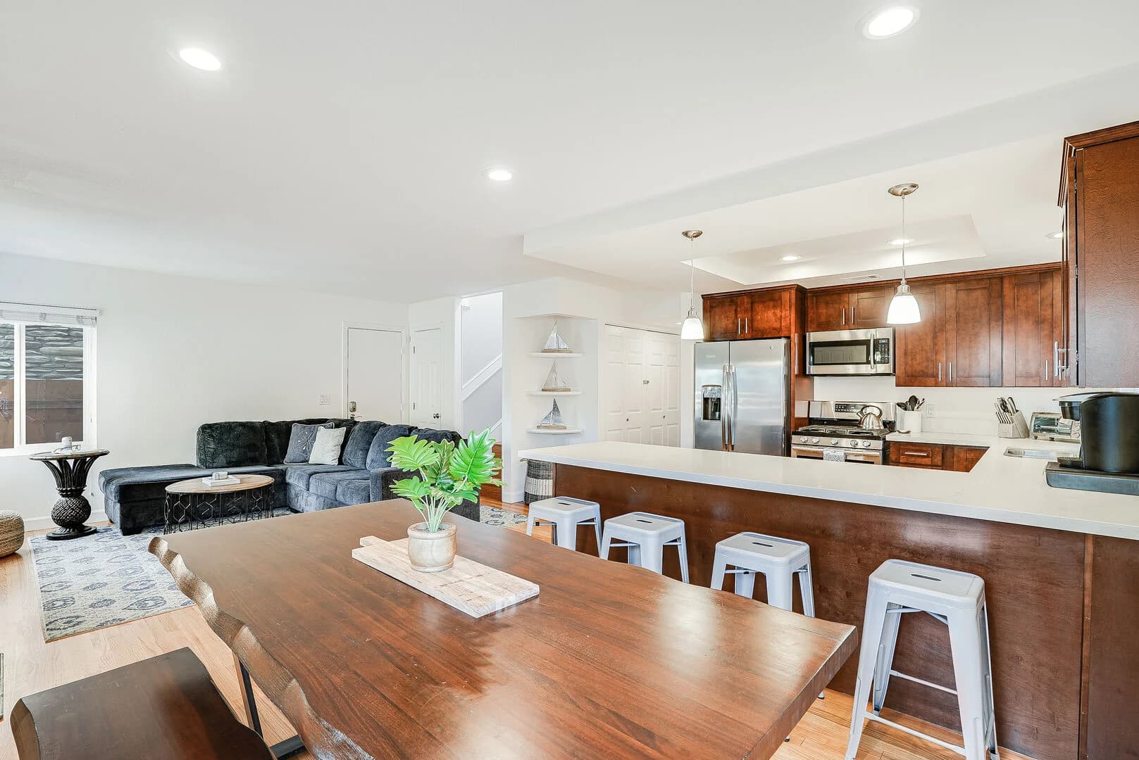 Deal Place - Image 15