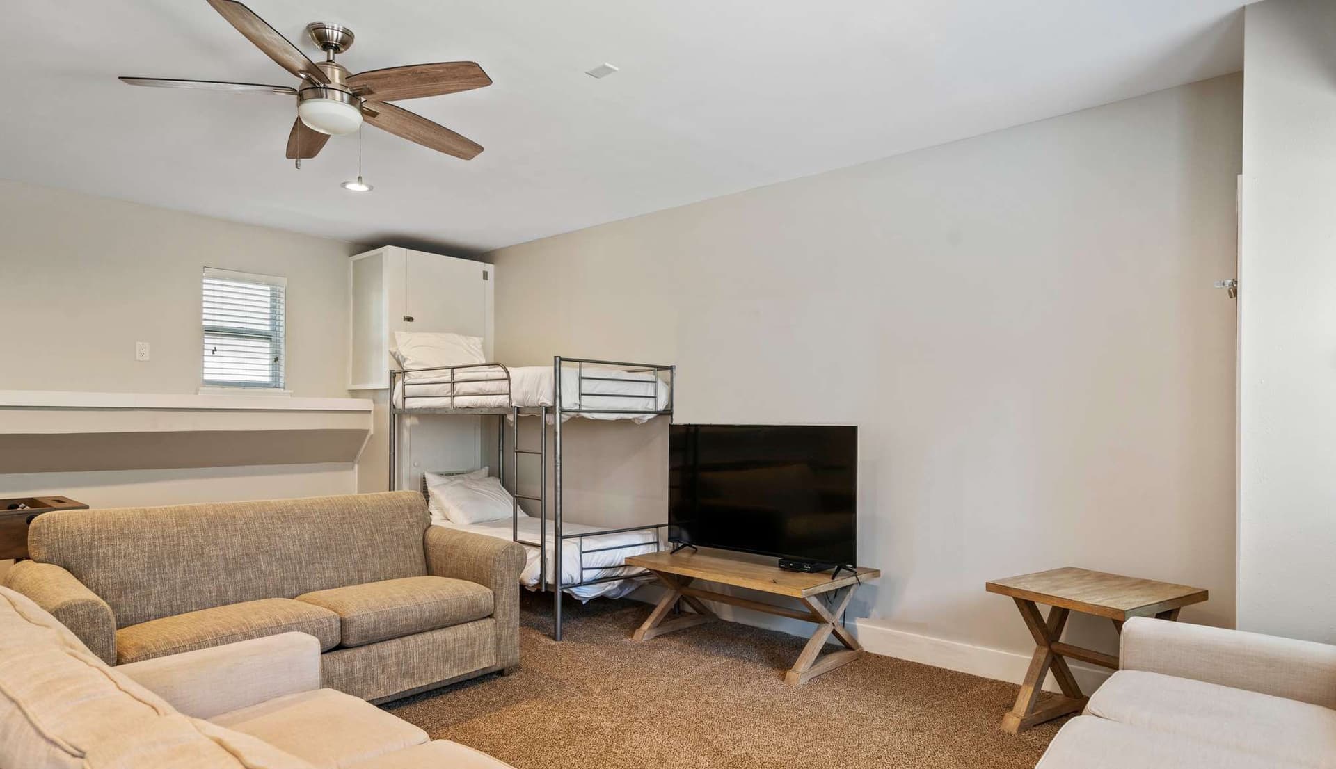 Latitudes Manor - Image 57