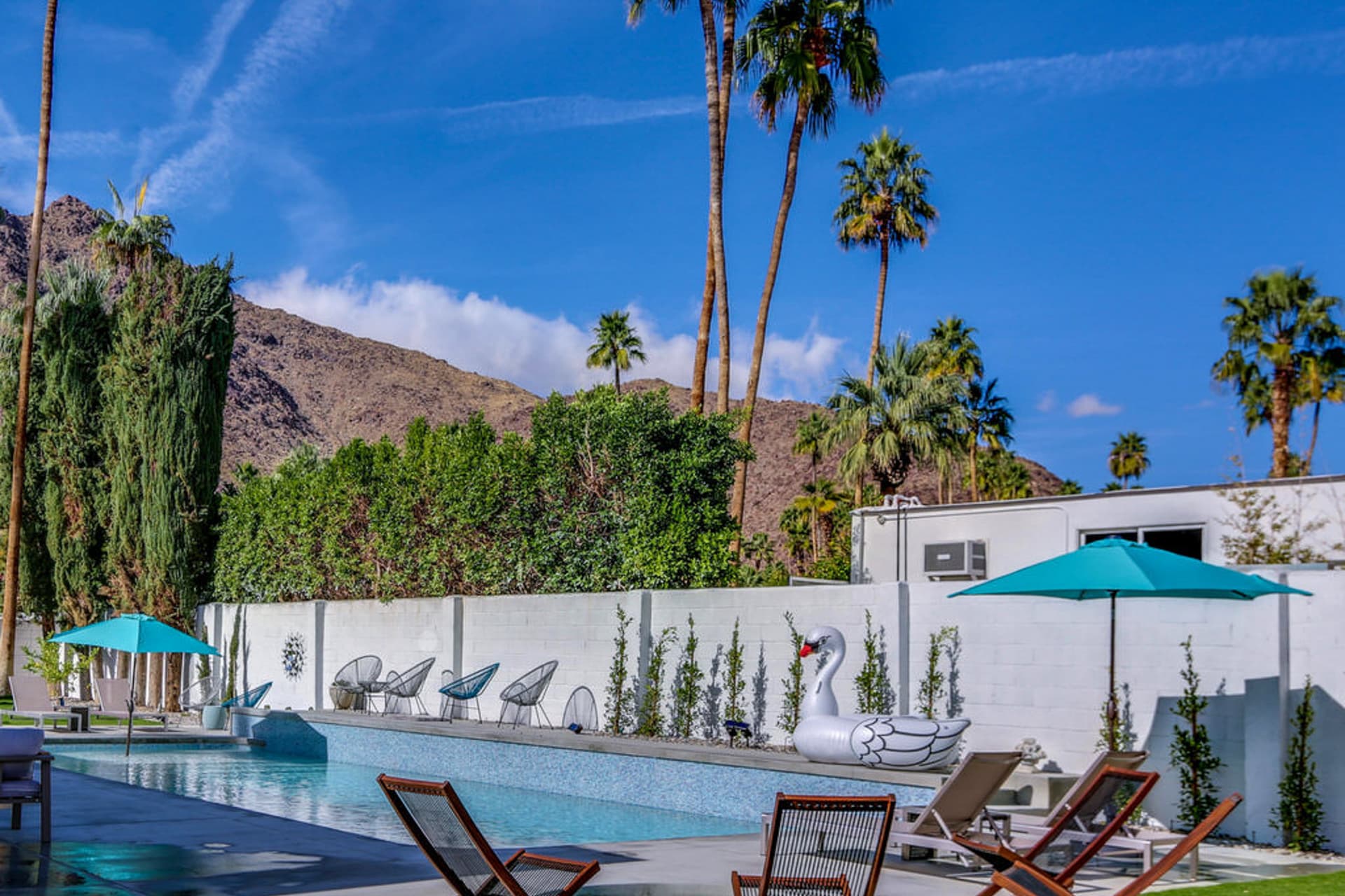 Regal Contemporary House - Image 29