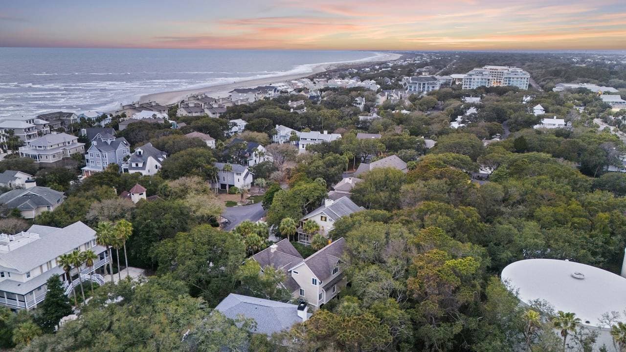 Livin' on a Dune - Image 3