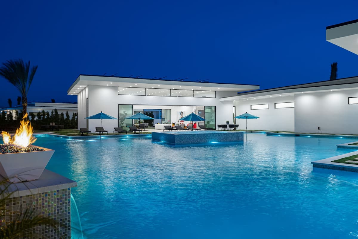 Bravo Villa #10 - Image 82