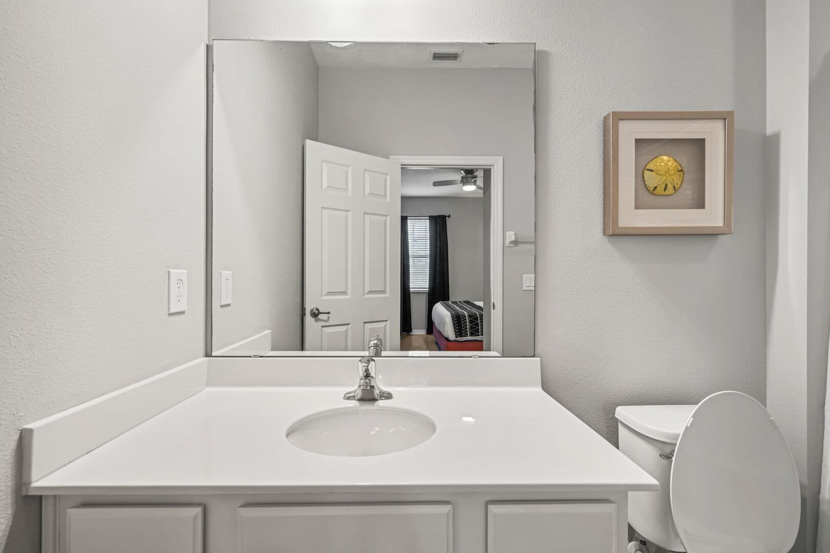 Gallery House - Image 73