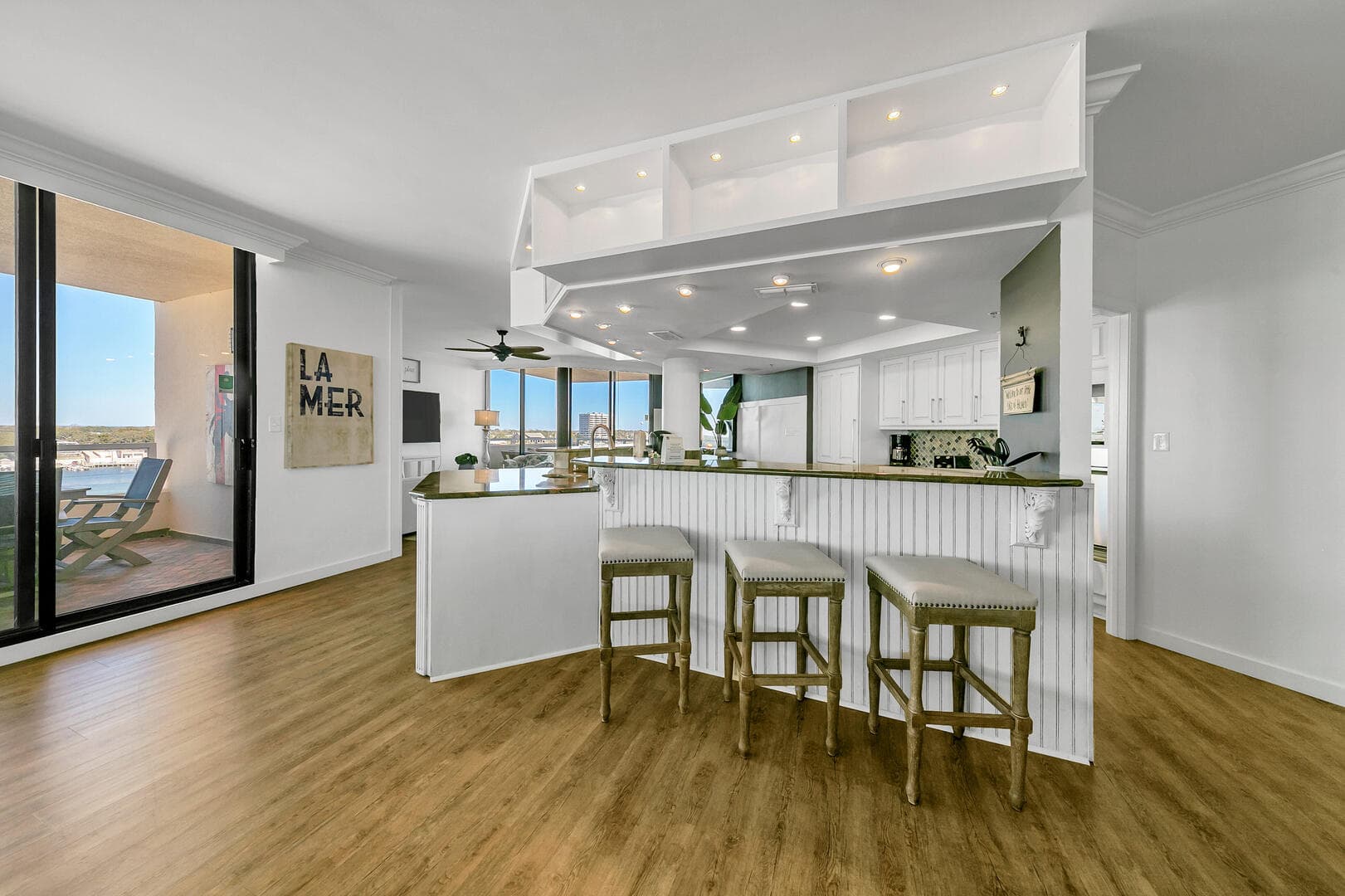 East Pass Towers #603 - Image 3