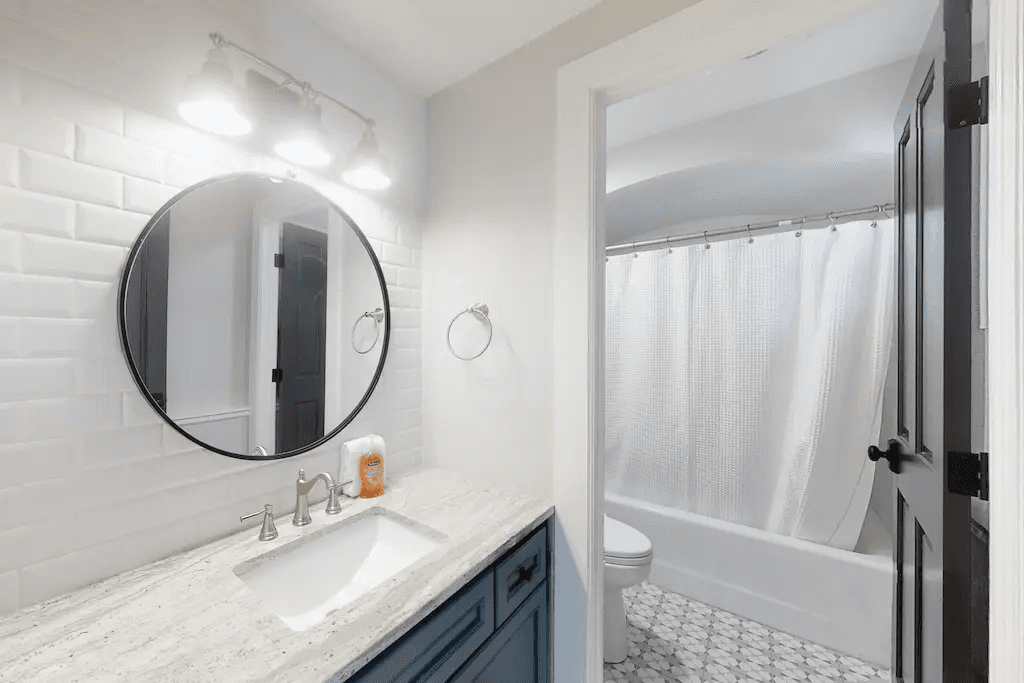 Fraser River Retreat - Image 23