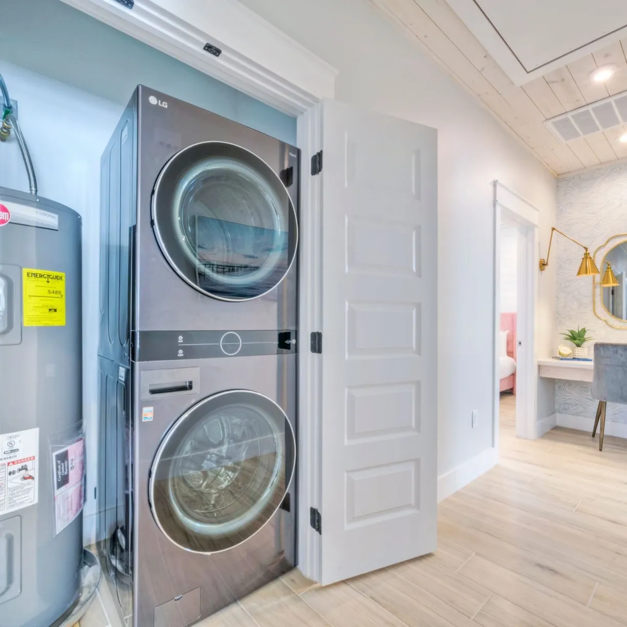 Flirty Flamingo - Image 14