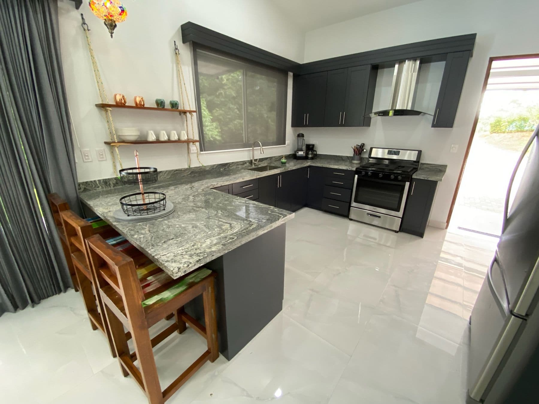 South Family Home - Image 3