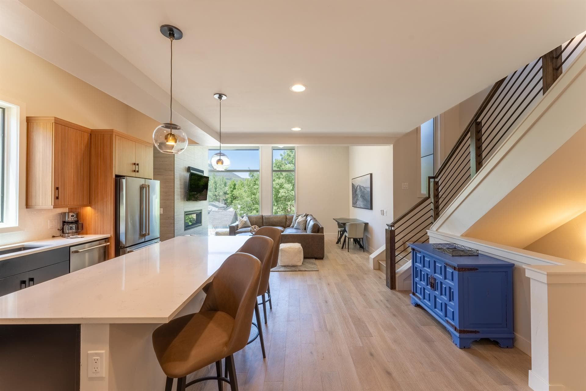 Frisco Aly - Image 17