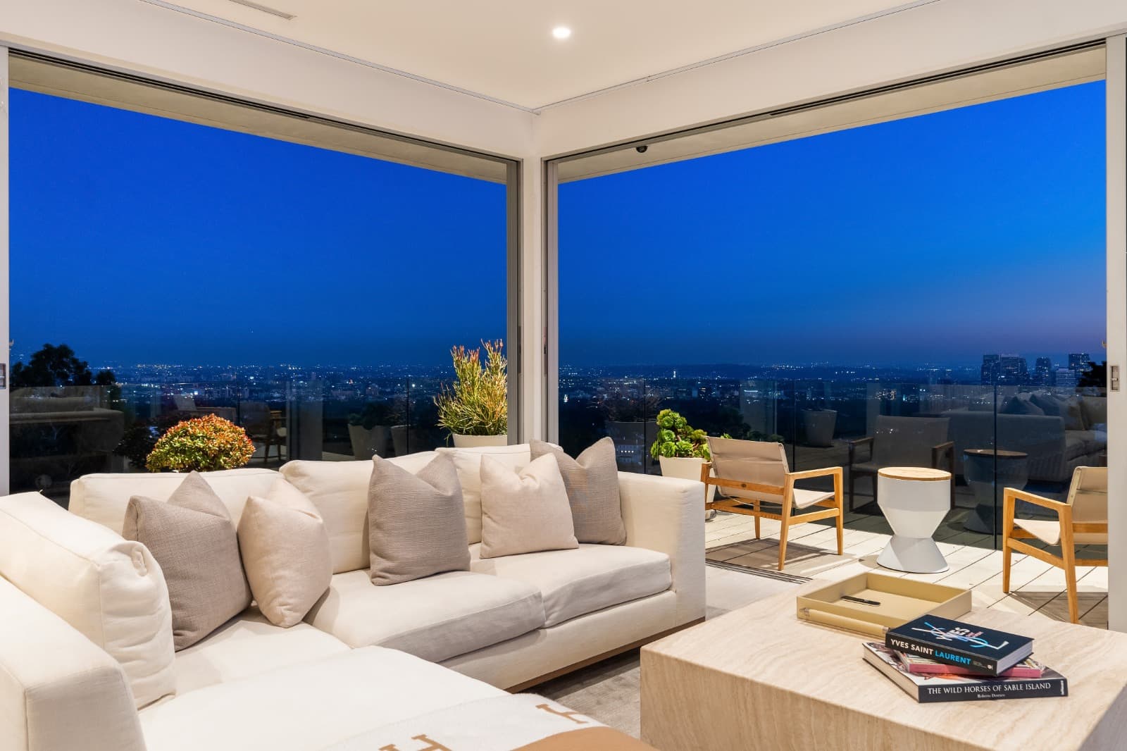 Beverly Grove - Image 26