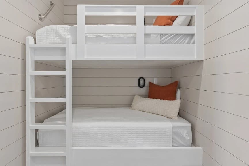 Lone Star Hideaway - Image 32