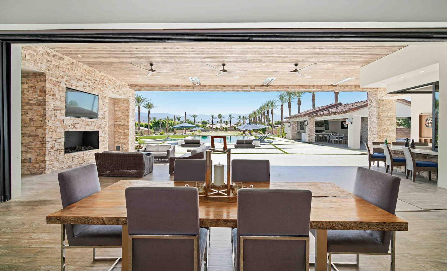 Palm Desert Estate - Image 25