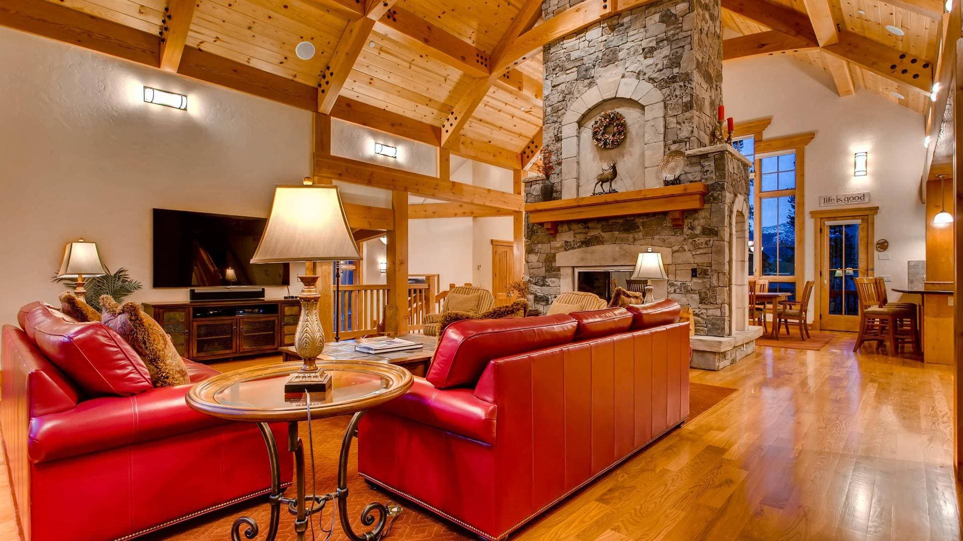 Timber Trail Lodge - Image 2