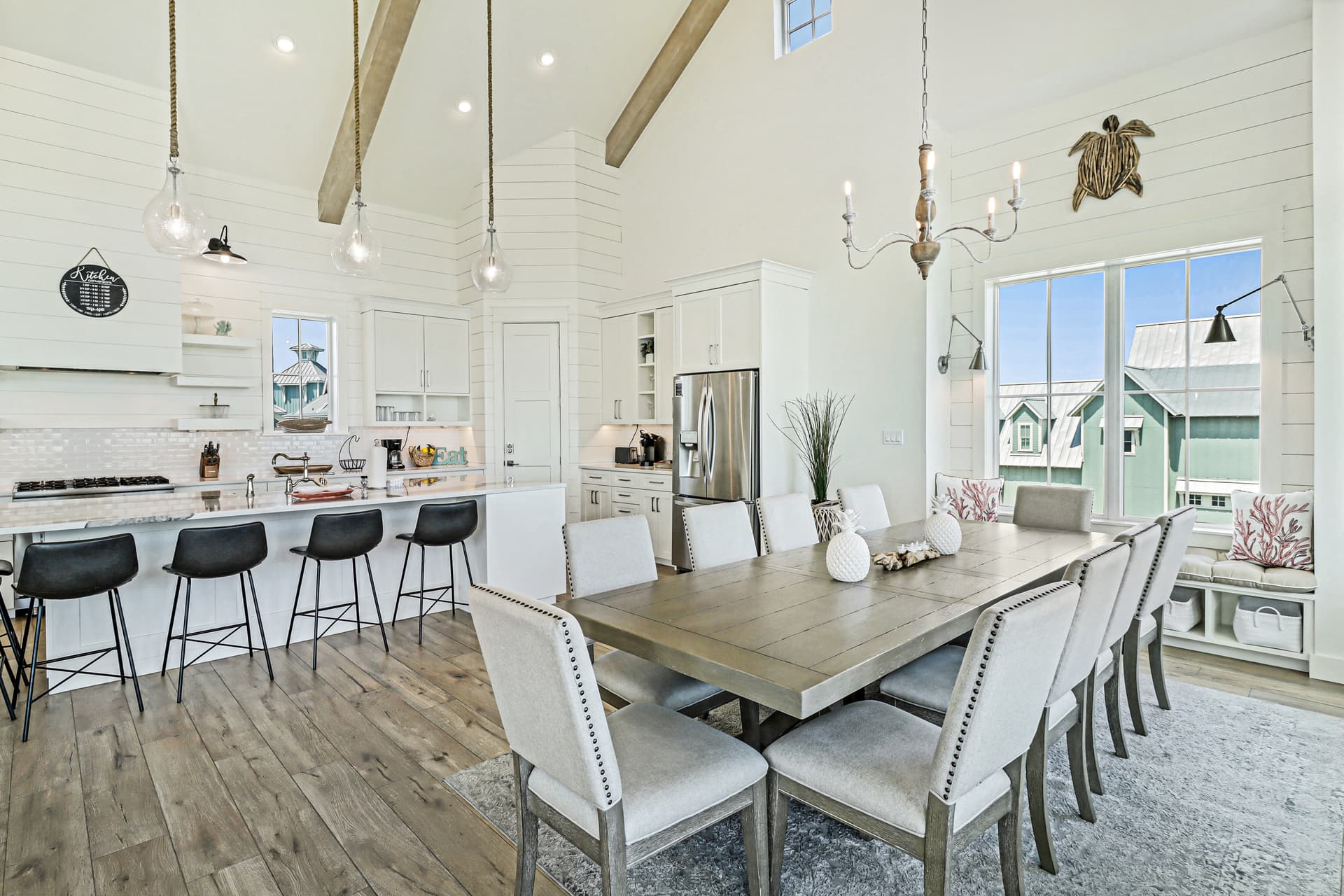 Pelican's Perch - Image 3