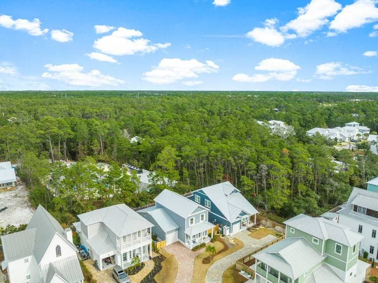 Waterfront House - Image 55