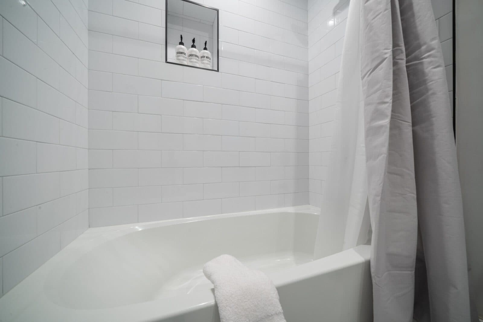 Palm Silhouette Villa - Image 21