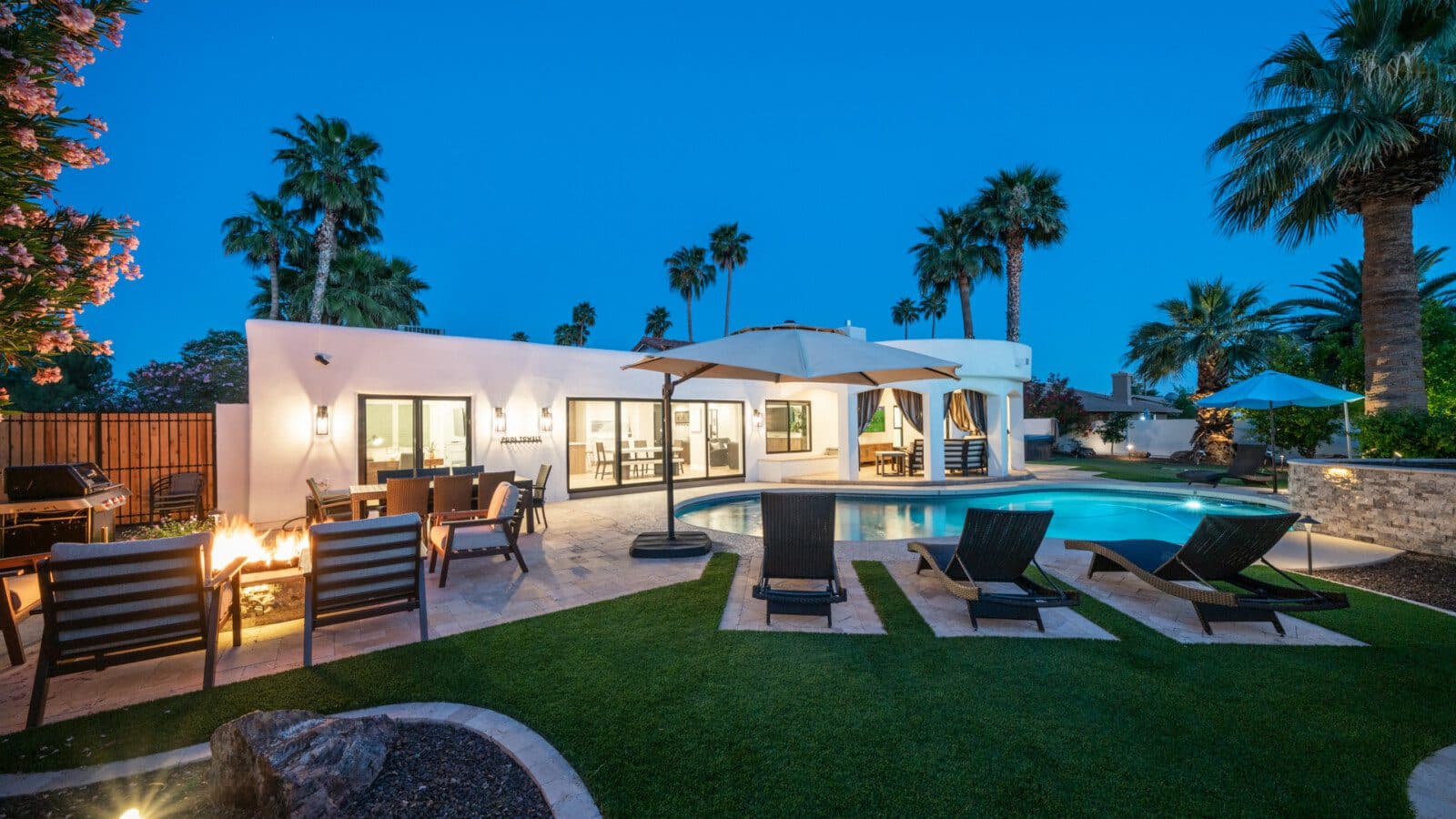 Spontaneous Desert Retreat - Image 2