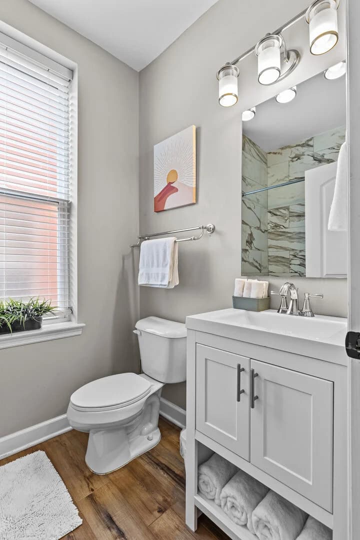 Designer Townhome - Image 14