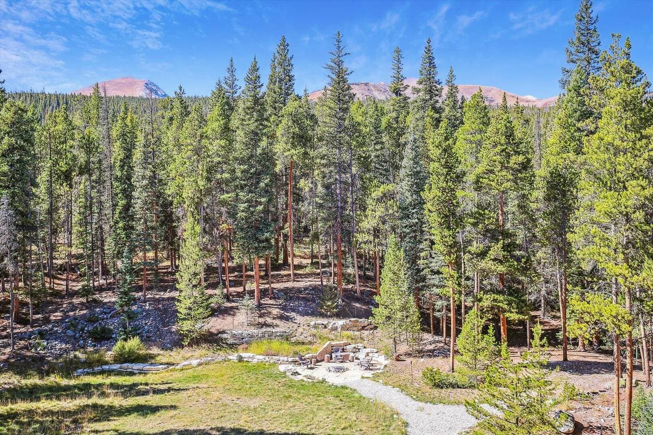 Summit Solitude Estate - Image 73