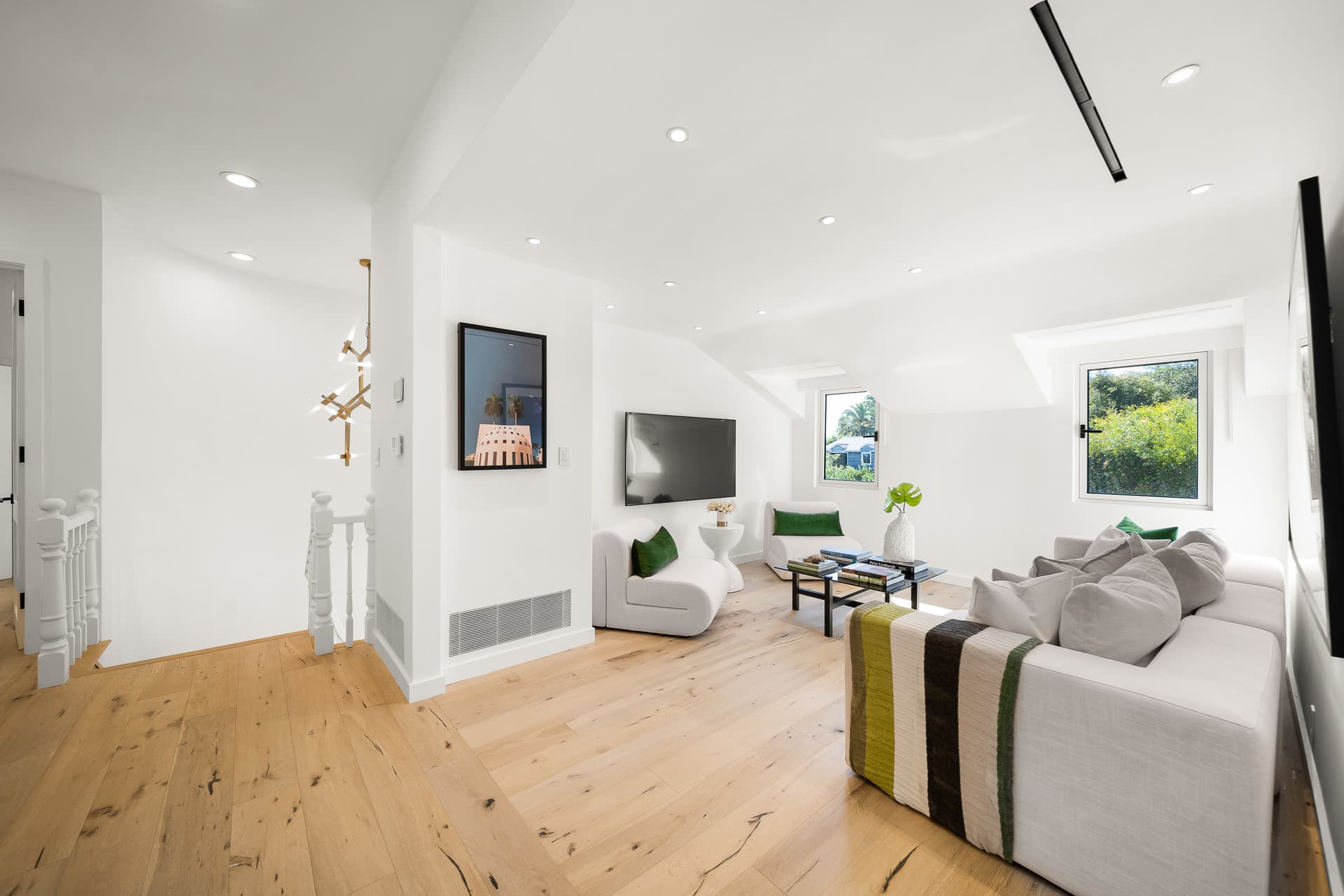 London Villa - Image 30