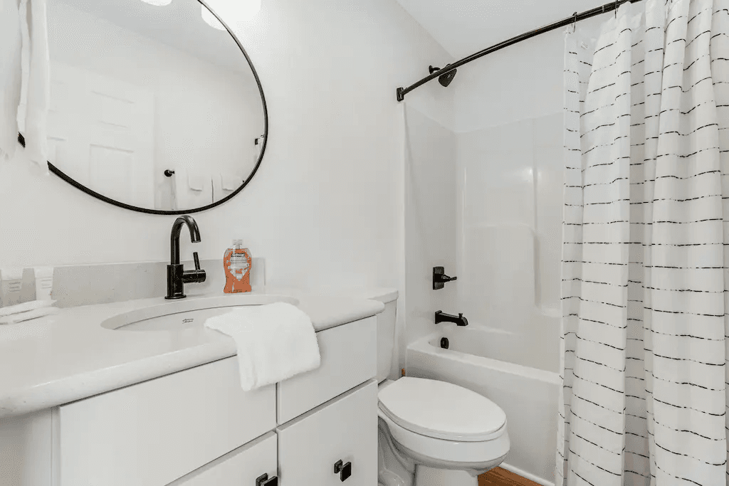 Brookshire Townhome - Image 12