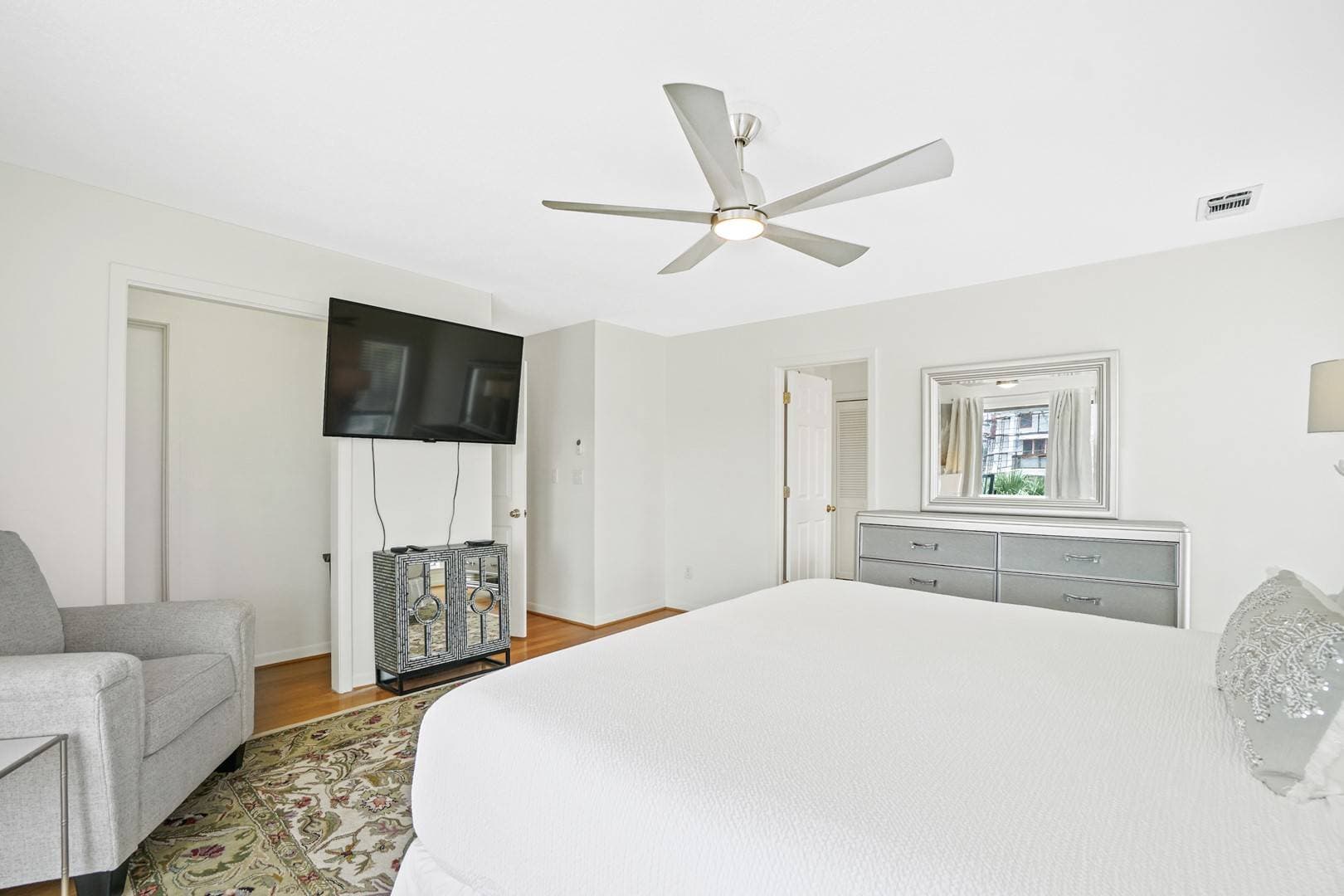 Happy Harbor House - Image 25