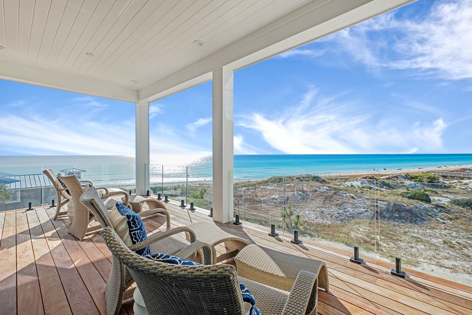 Emerald Le Luxe - Image 57