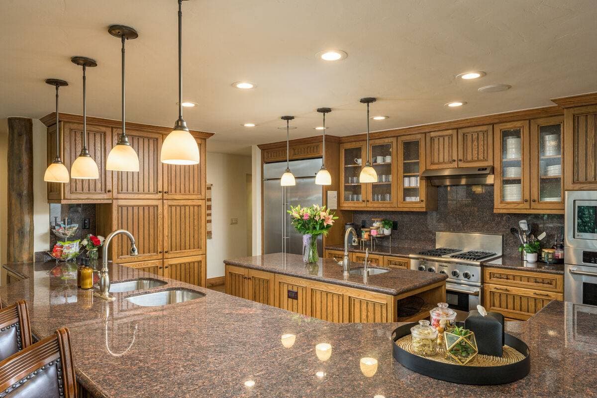 Four Sisters - Image 27