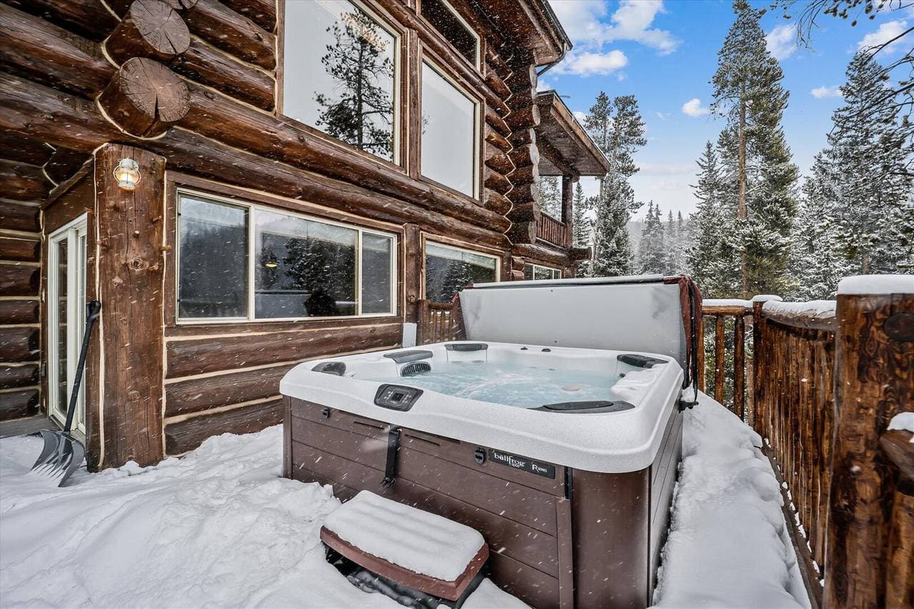 Modern Log Cabin - Image 49