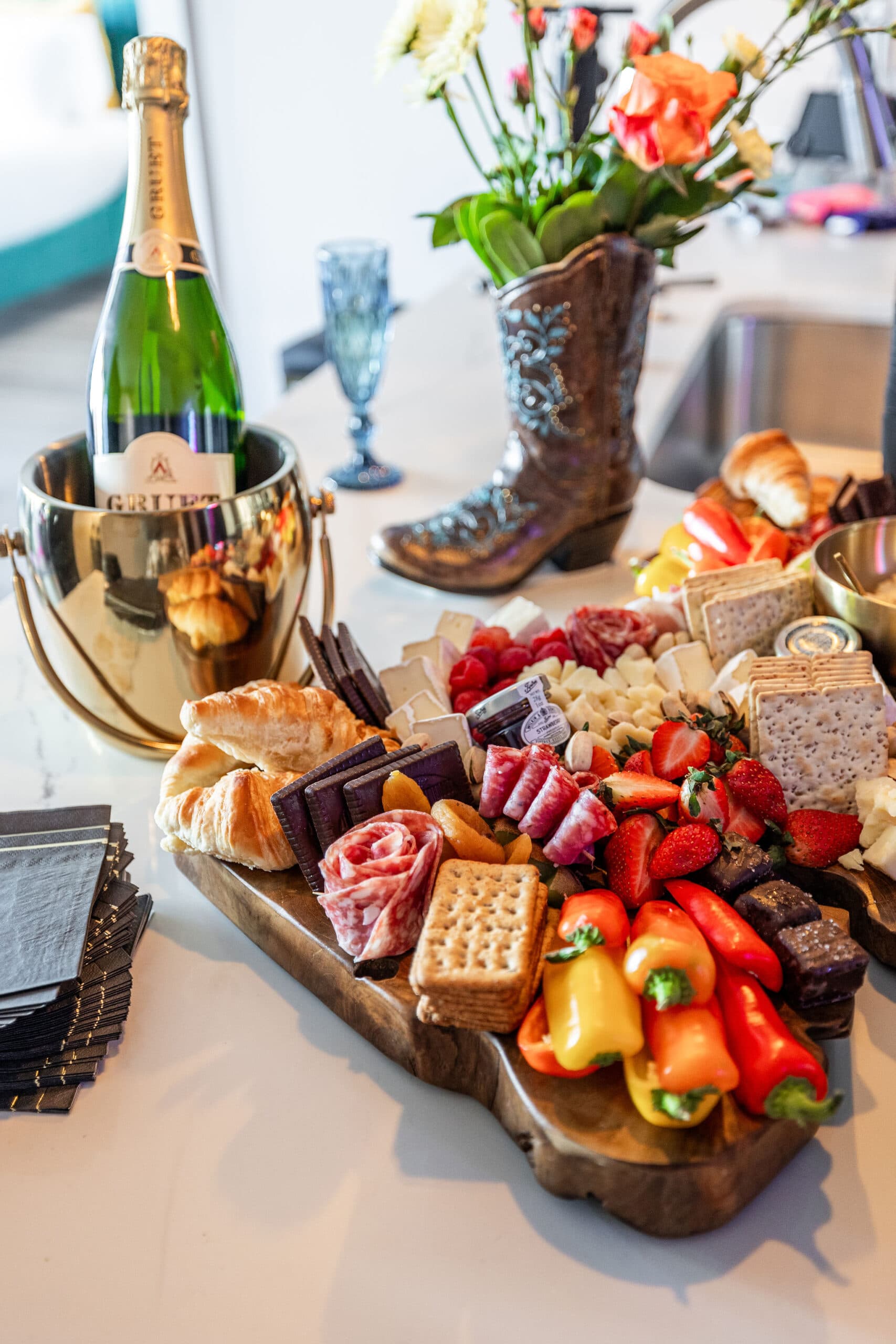 Honky Tonk Party Pads - 2 Units - Image 51