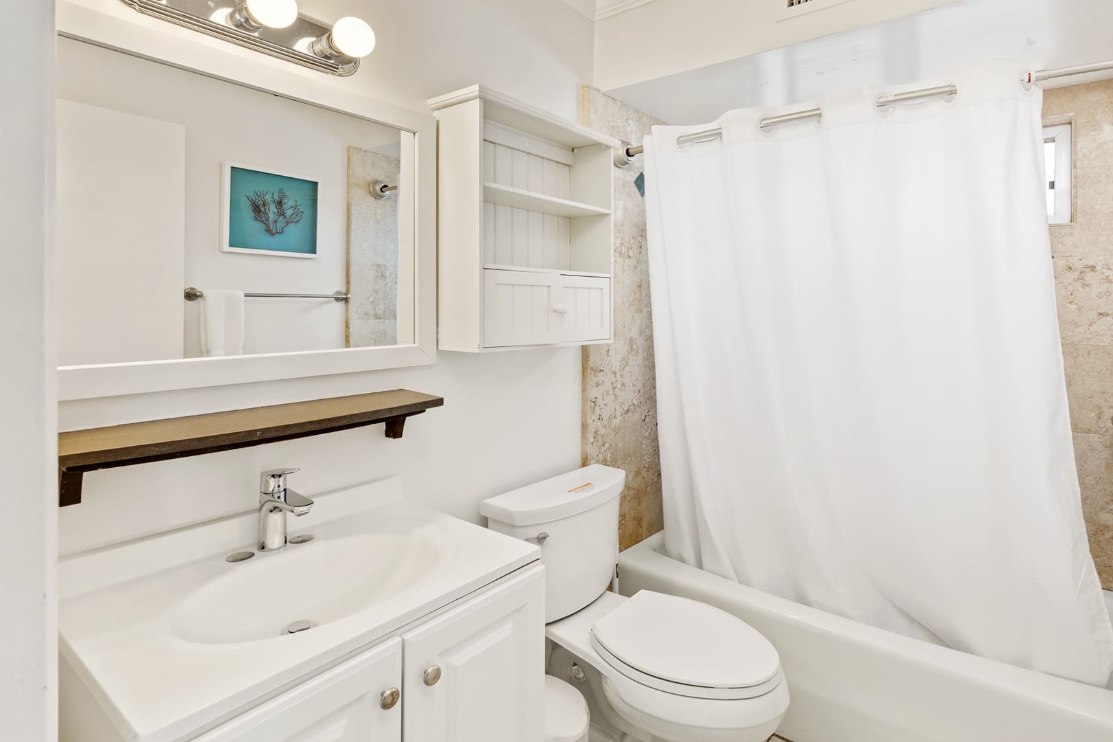 Mahogany Manor - Image 31