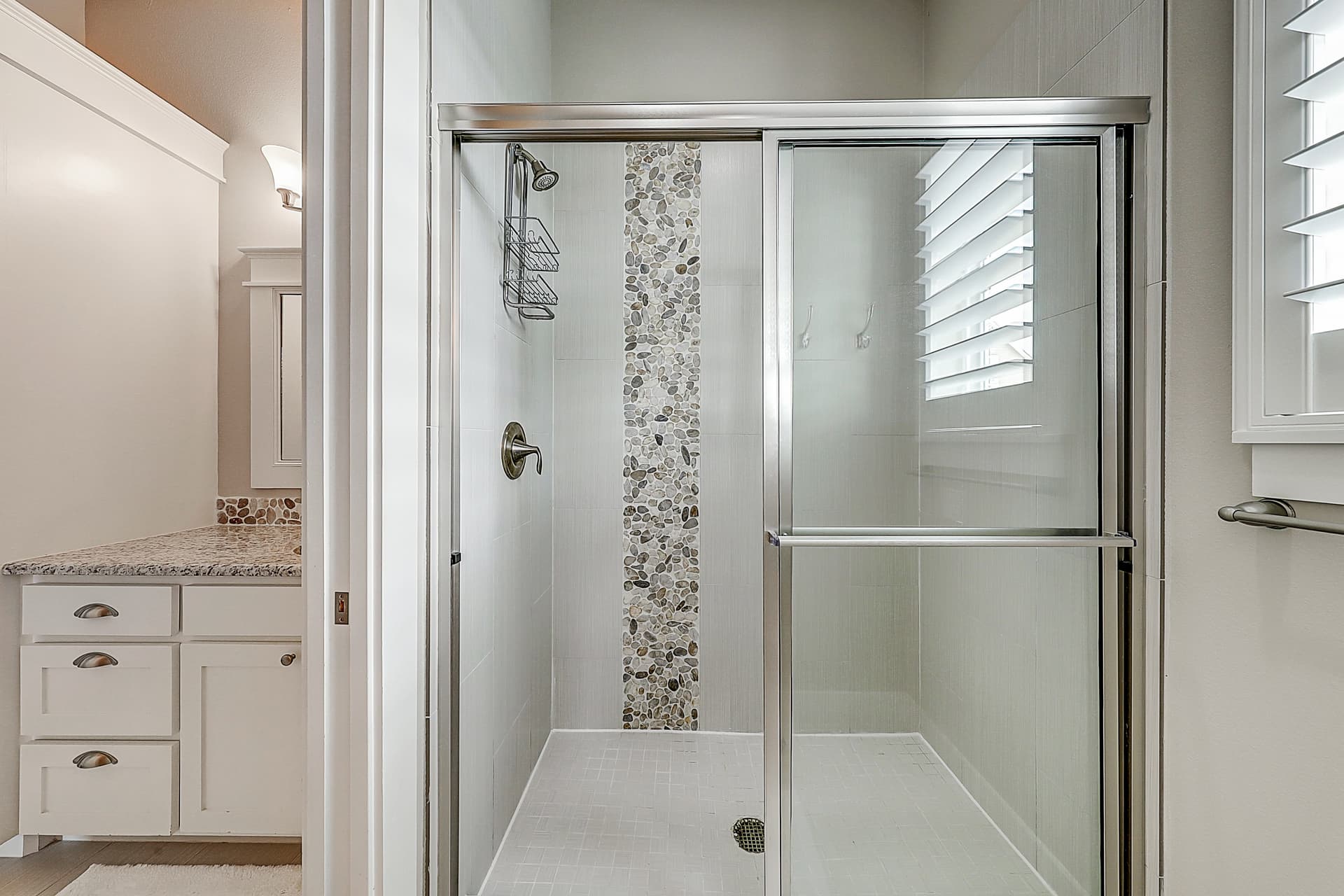 Sunrise Avenue House - Image 15