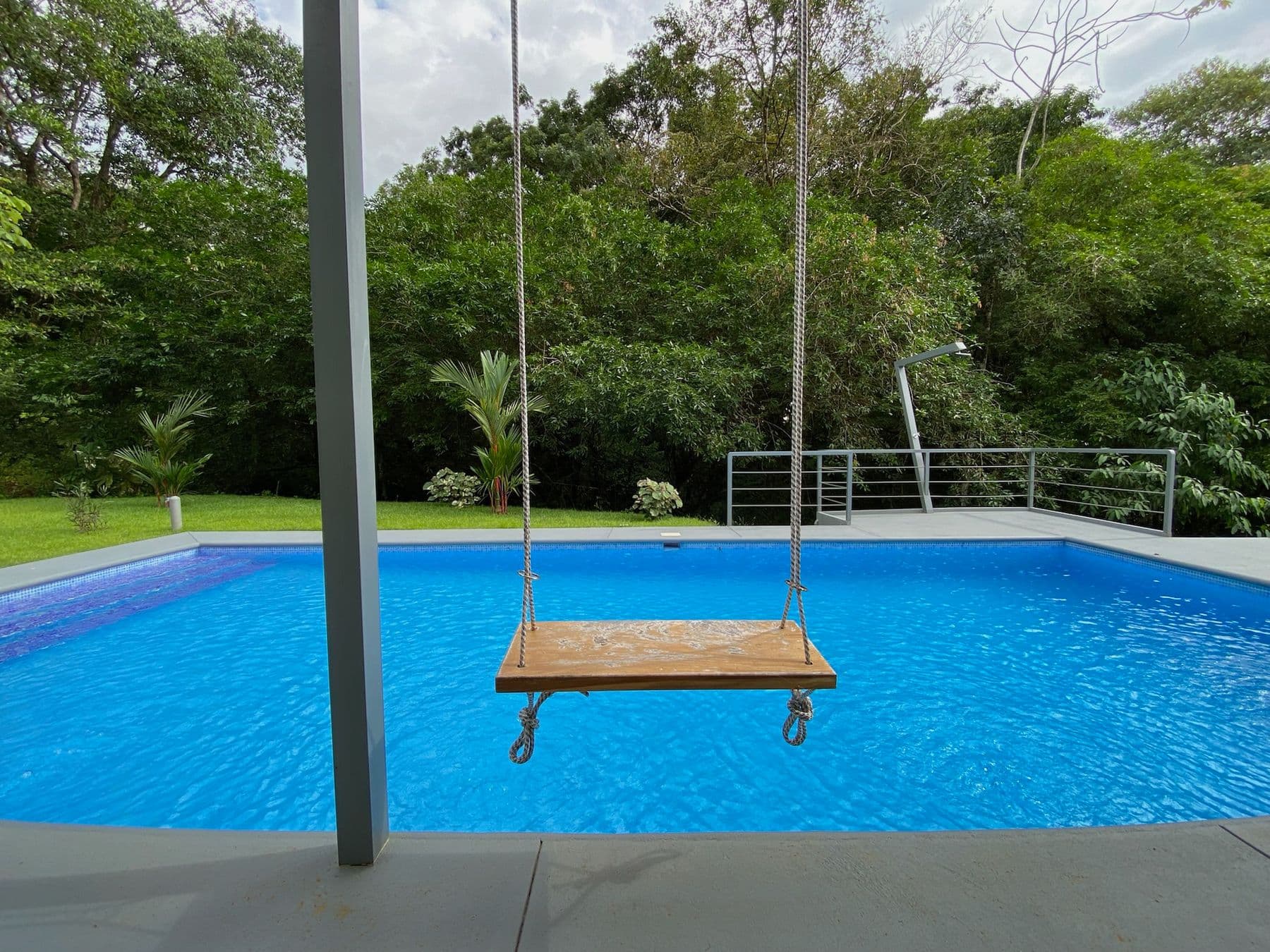 South Family Home - Image 21