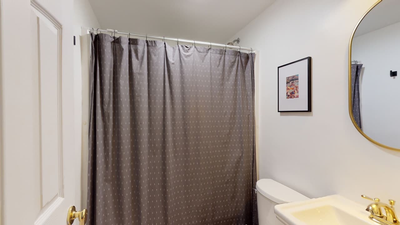 Swing House - Image 16