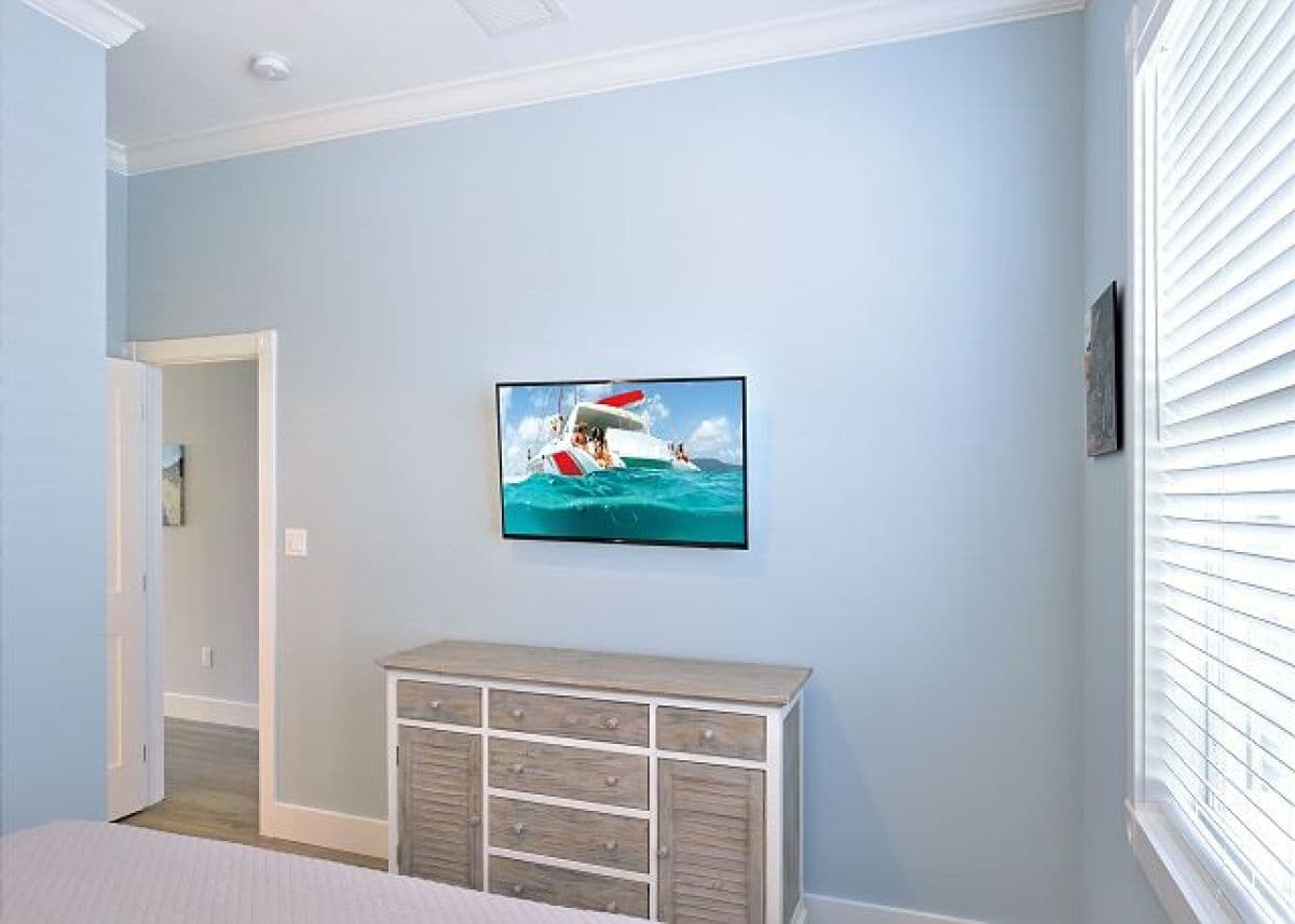 Upper Bayview South - Image 10